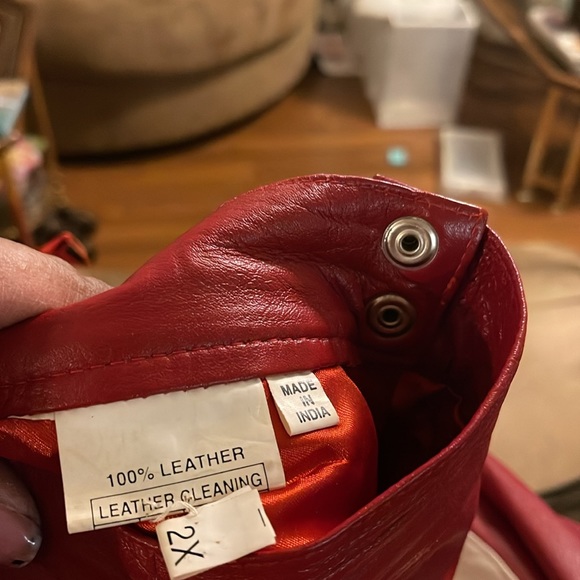 Crimson and cream 100% leather pant suit new without tags. Never worn. - Picture 7 of 8